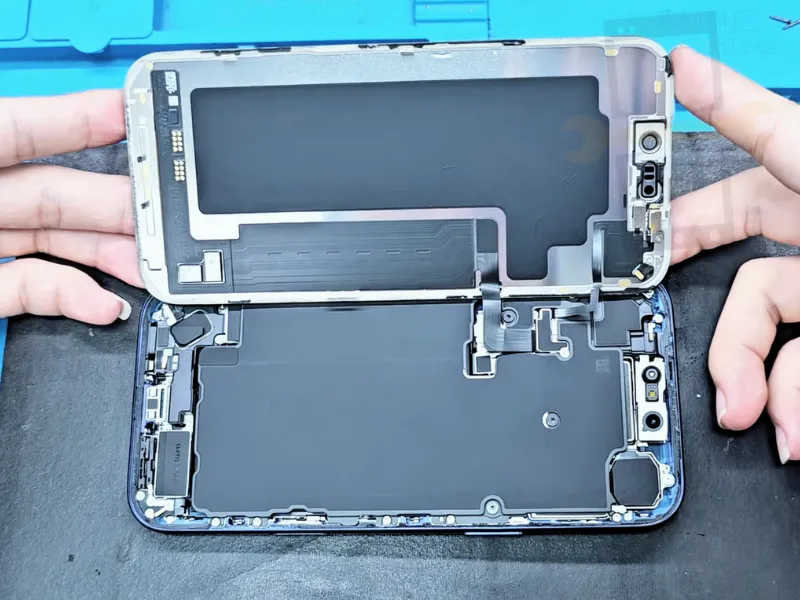 Ưu điểm khi thay màn hình iPhone 17 Pro tại Điện Thoại Nhanh