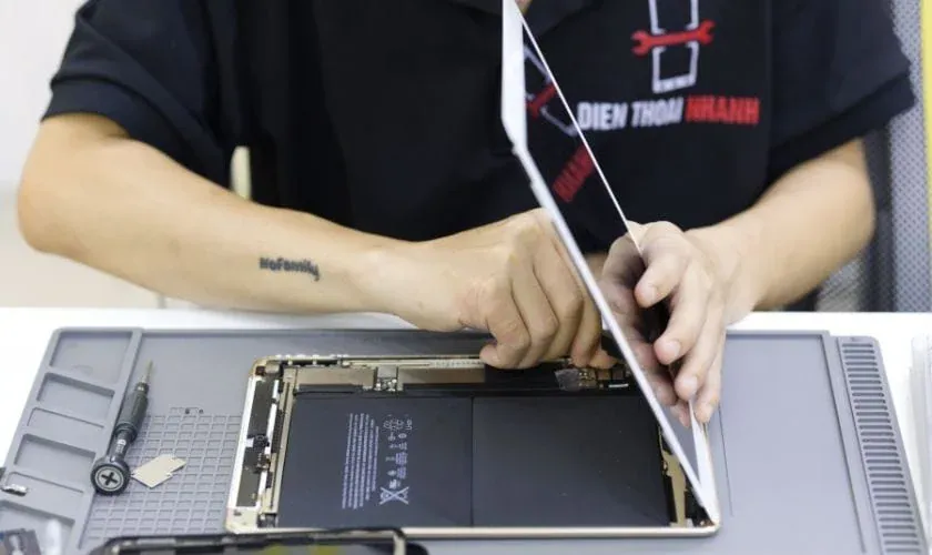 Chúng Tôi Thu Mua Xác iPad Mọi Tình Trạng và Dòng Máy