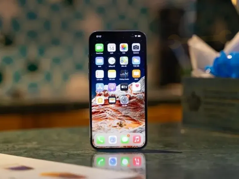 Hướng dẫn sử dụng màn hình iPhone sau thay đúng cách để không bị mờ