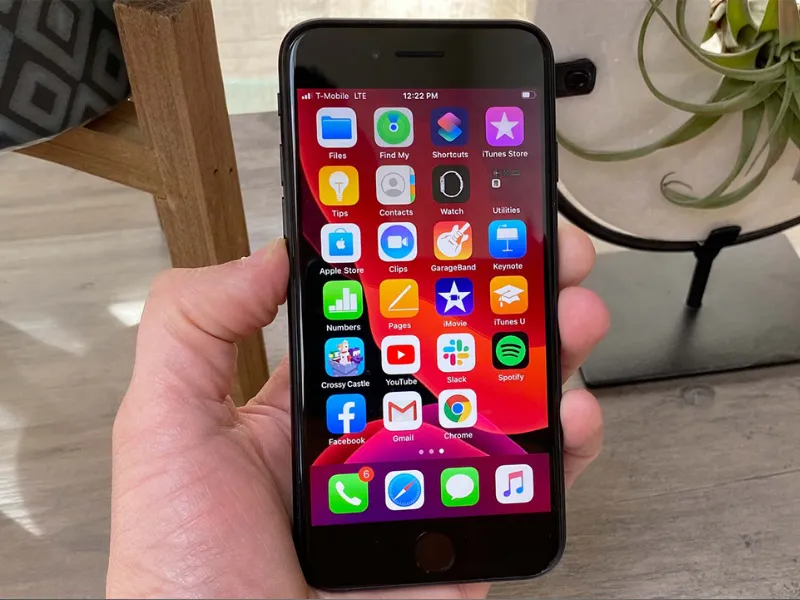 Hướng dẫn sử dụng màn hình iPhone SE 2020 đúng cách sau khi thay
