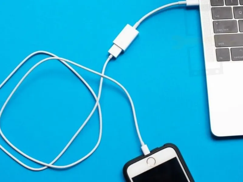Kết nối iPhone với máy tính