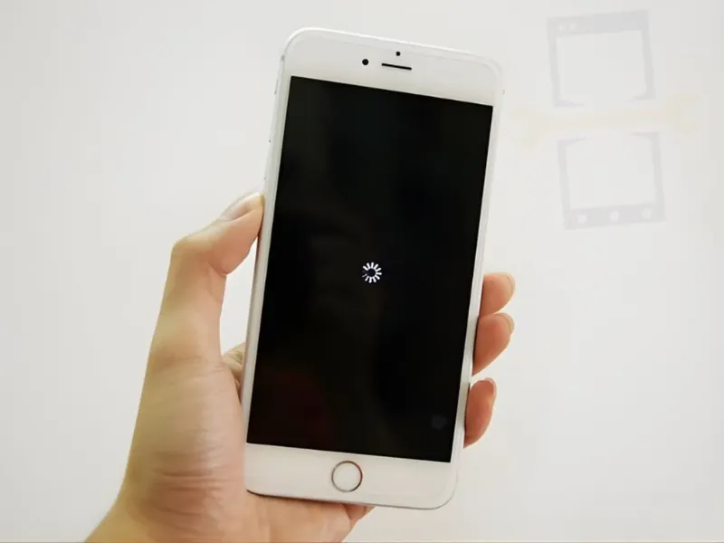 Nguyên nhân iPhone đơ màn hình sau khi thay màn hình