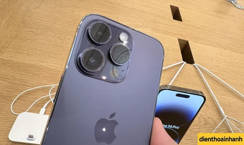 Tại sao nên chọn Điện Thoại Nhanh để bán iPhone 14 Series của bạn?