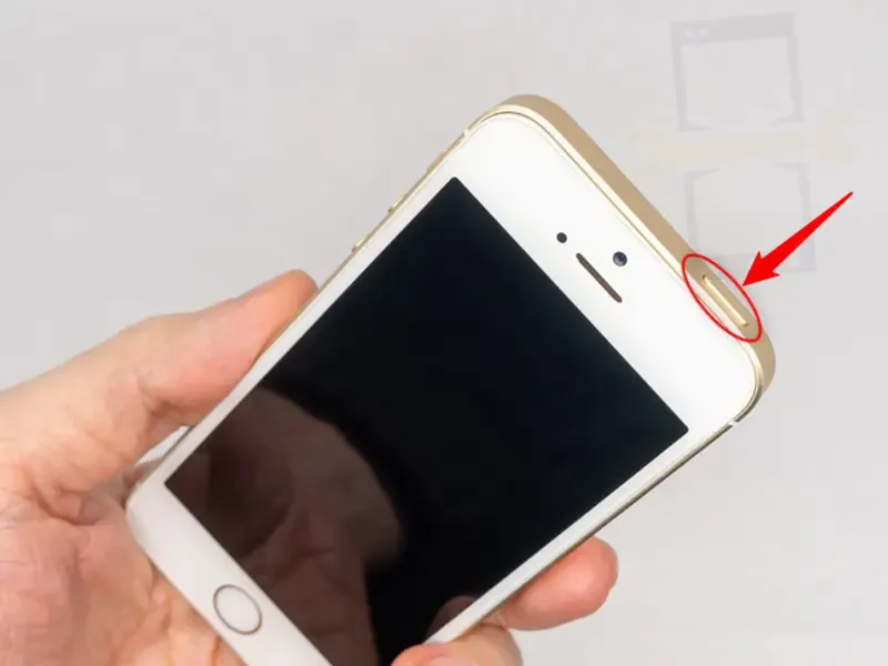 Cảnh báo quan trọng trước khi thay màn hình iPhone 5 