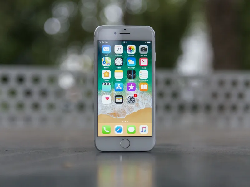 Có nên mua iPhone 8 Plus đã thay màn hình không?