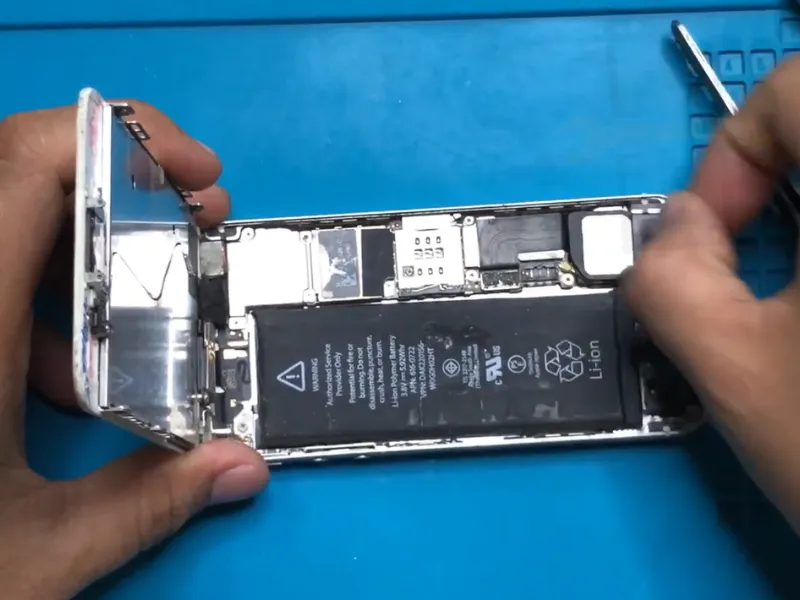 Có nên sửa iPhone 5 ở thời điểm hiện tại?