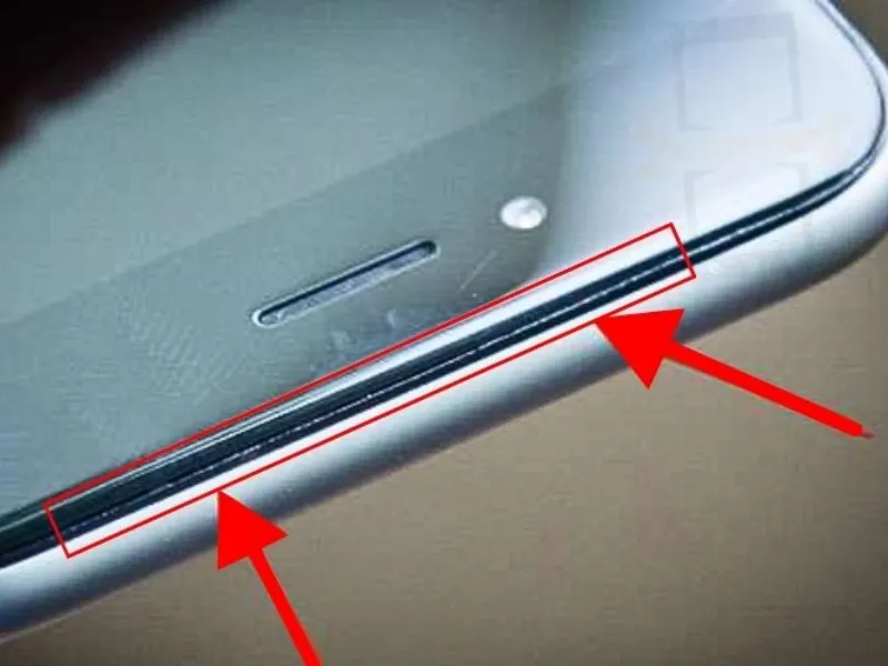 iPhone X bị hở viền màn hình có ảnh hưởng gì không?